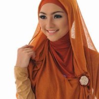 Tips Berbusana Muslim Yang Cantik Tapi Tidak Ketinggalan Zaman